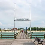 Grasnelke - Mit Terrasse Zum Kurpark Im Ostseeheilbad